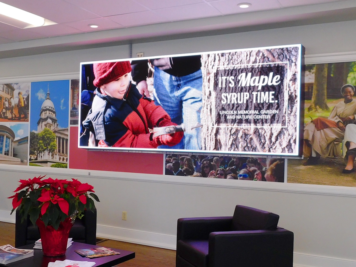 Springfield Convention & Visitors Bureau; Indoor 2.9mm, 3'9" x 9'5", Springfield, IL