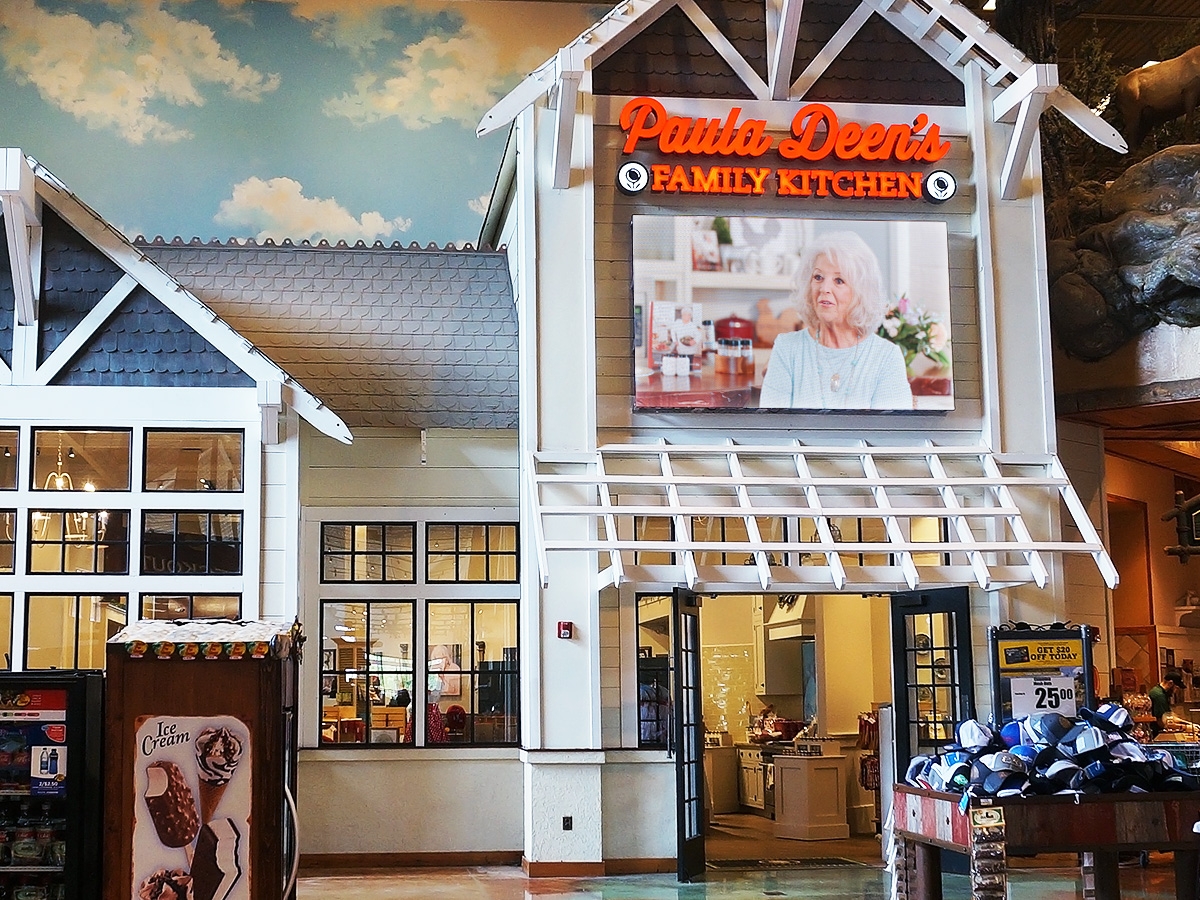 Paula Deen's Family Kitchen; Indoor 3.9mm