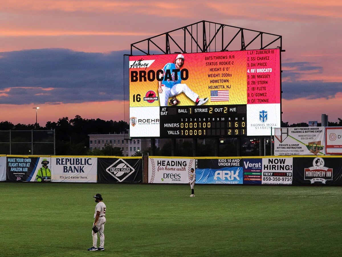 Florence Y'alls; S16mm, 25'4" x 53'4", Florence, KY