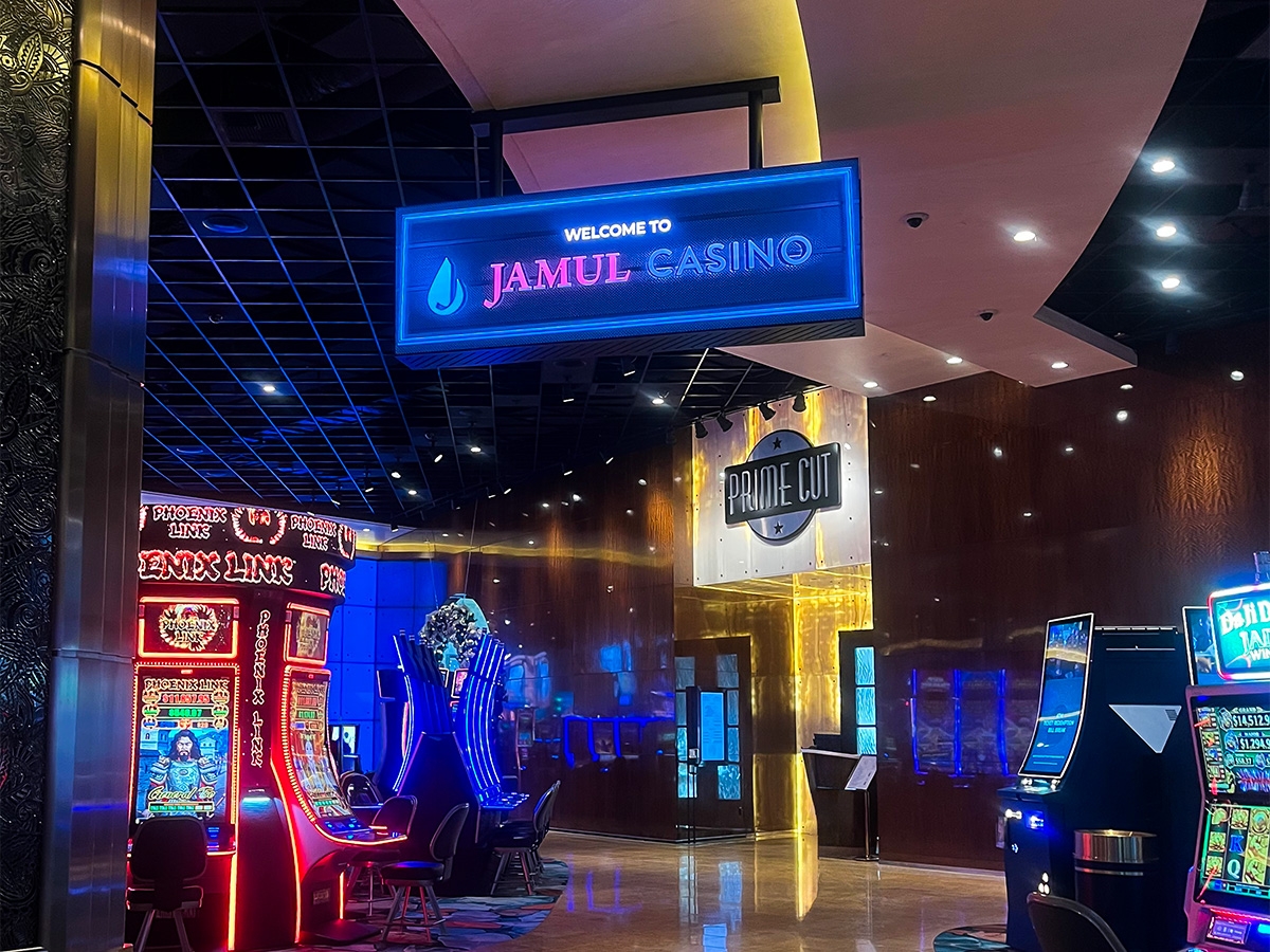 Modern Spaces Improve the Visitor Experience with Digital Displays