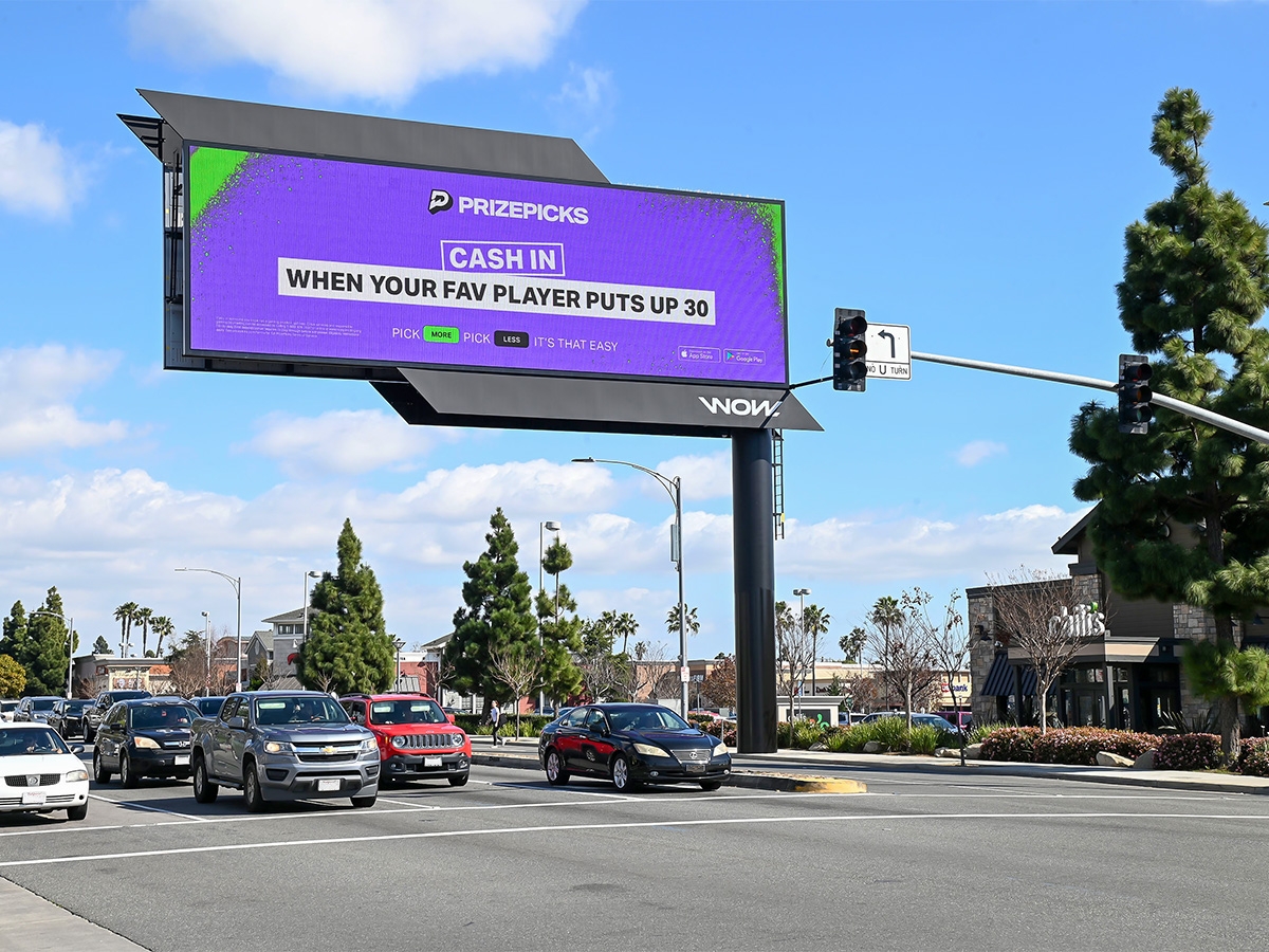 LED Displays | Digital Billboards | Scoreboards - Home | Watchfire Signs